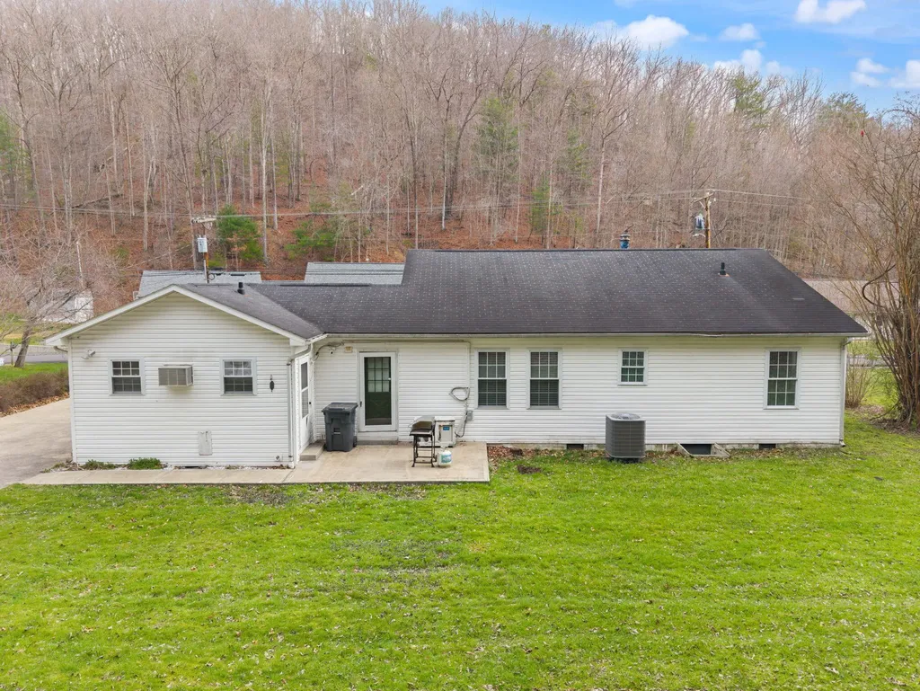 703 Knapp Avenue Morehead KY 40351