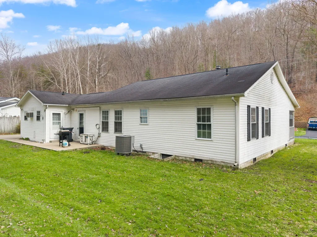 703 Knapp Avenue Morehead KY 40351