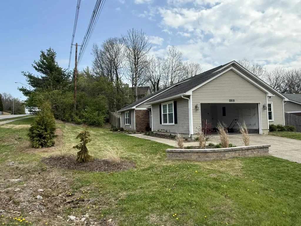4193 Weber Way Lexington KY 40514