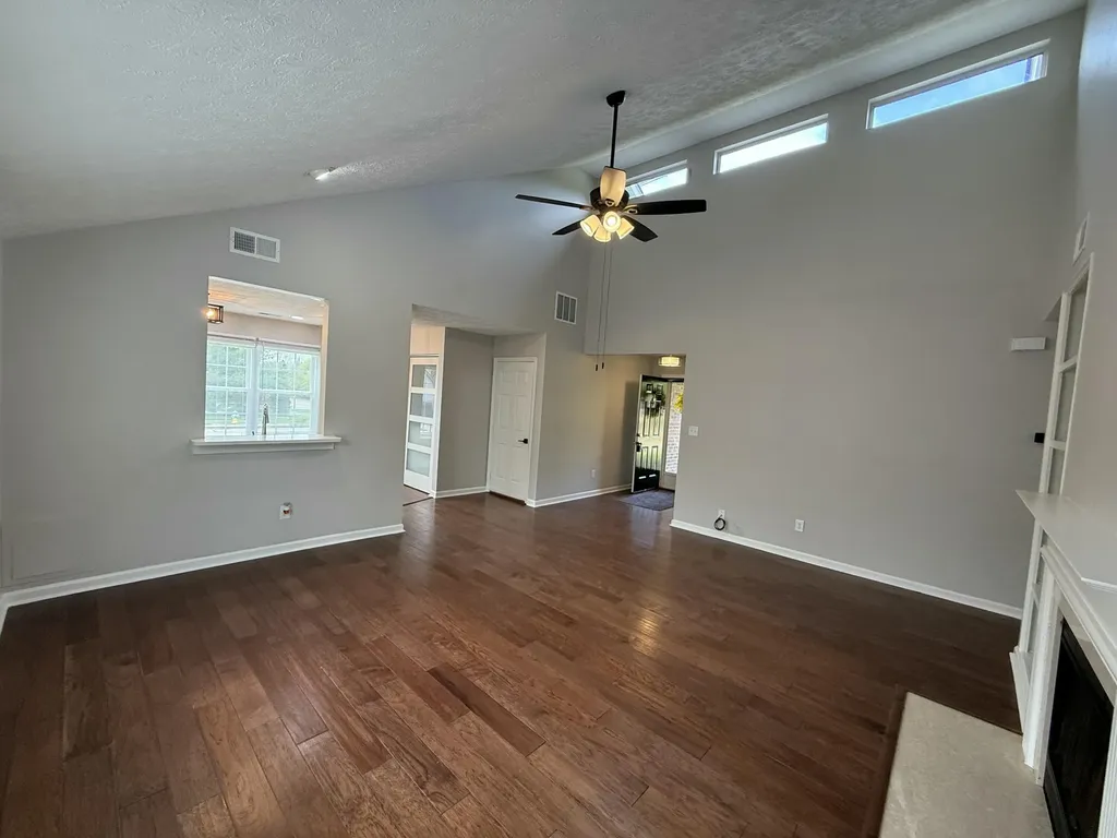4193 Weber Way Lexington KY 40514