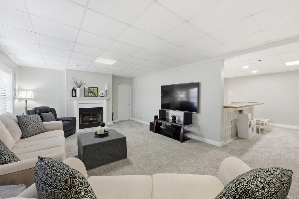 2003 Indigo Drive Richmond KY 40475
