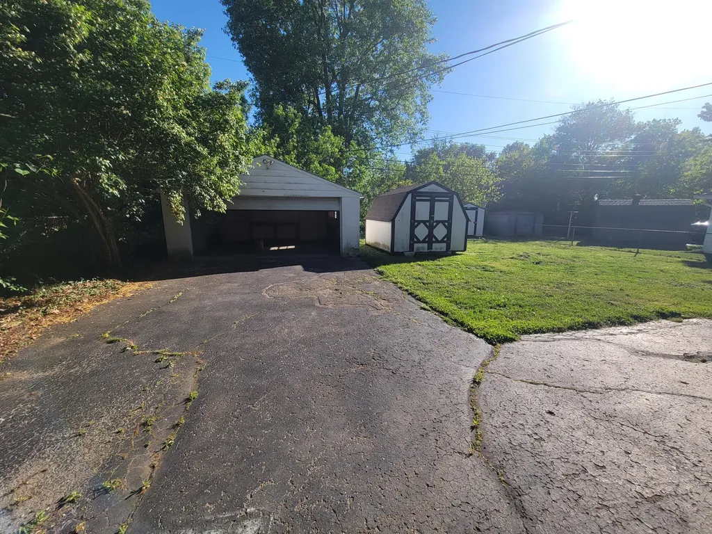 872 Tearose Drive Lexington KY 40504