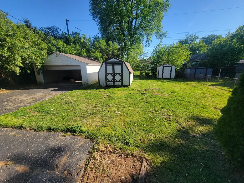 872 Tearose Drive Lexington KY 40504