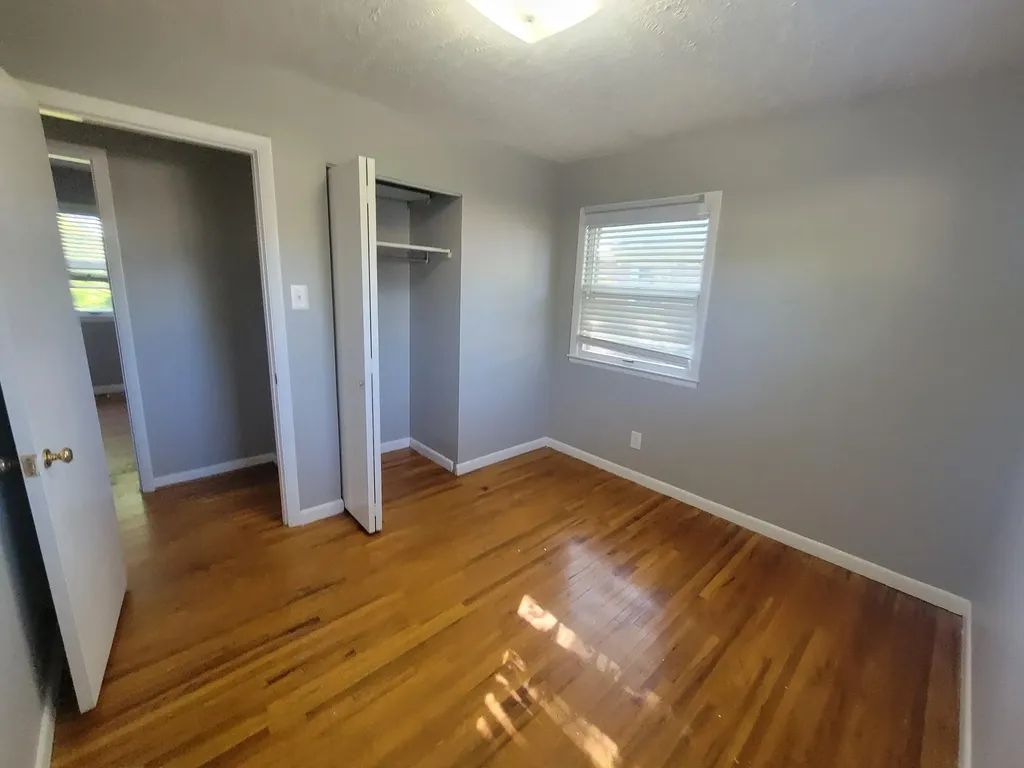 872 Tearose Drive Lexington KY 40504