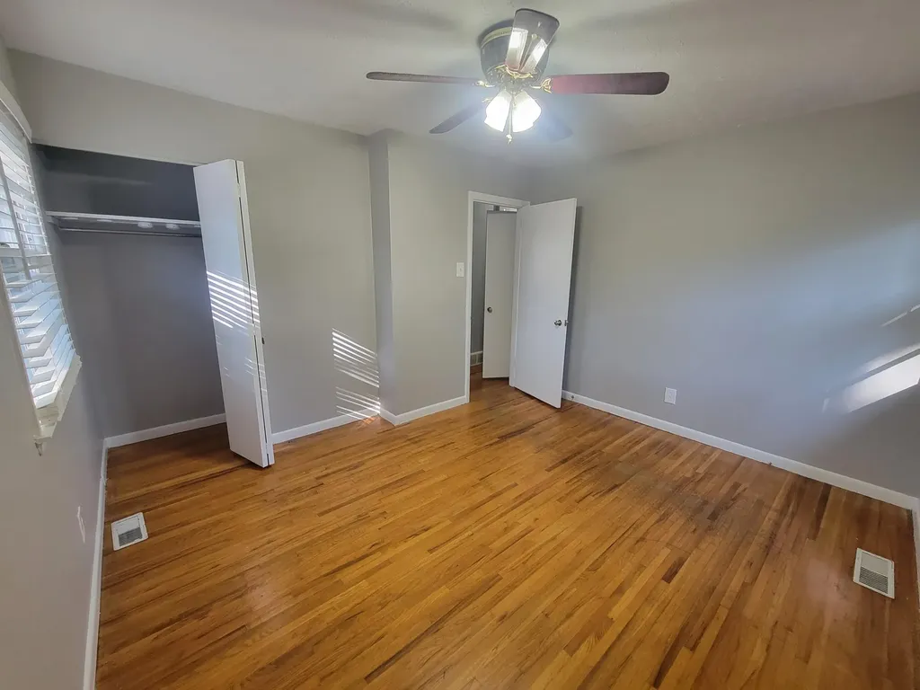 872 Tearose Drive Lexington KY 40504