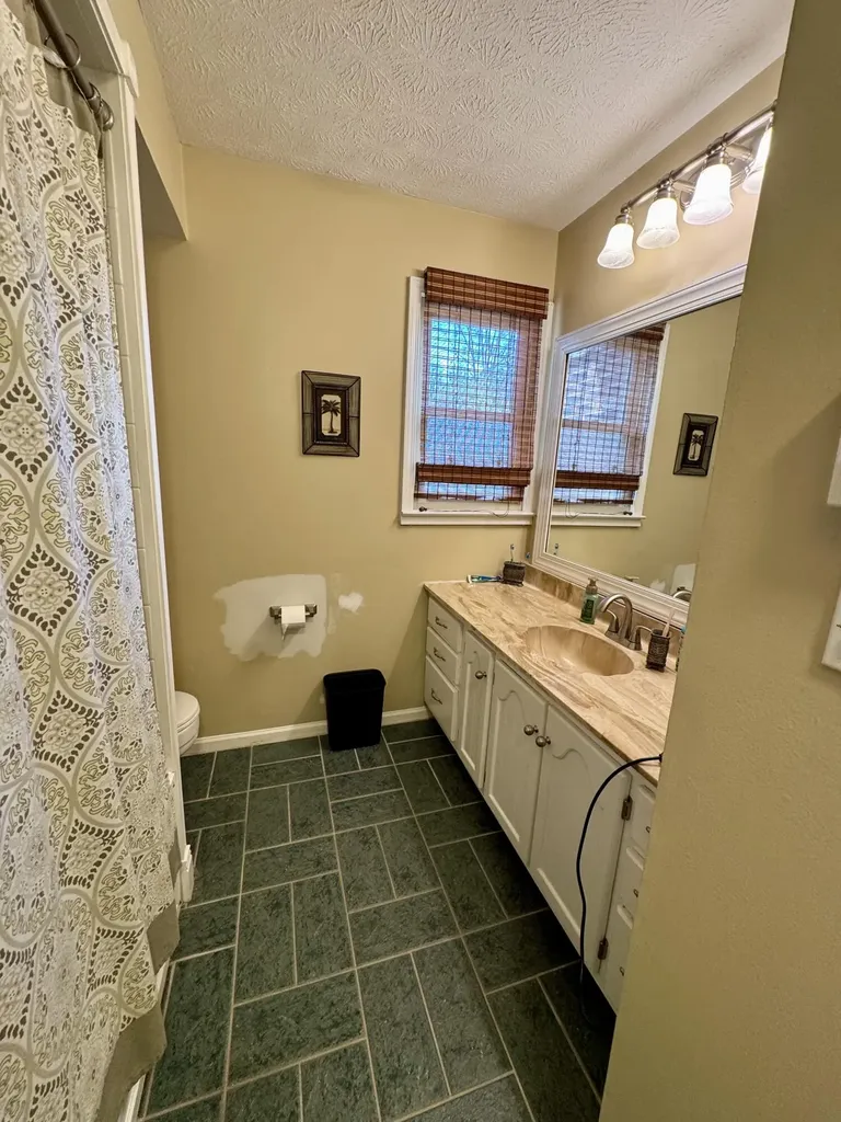 1538 Groggins Ferry Road Nicholasville KY 40356