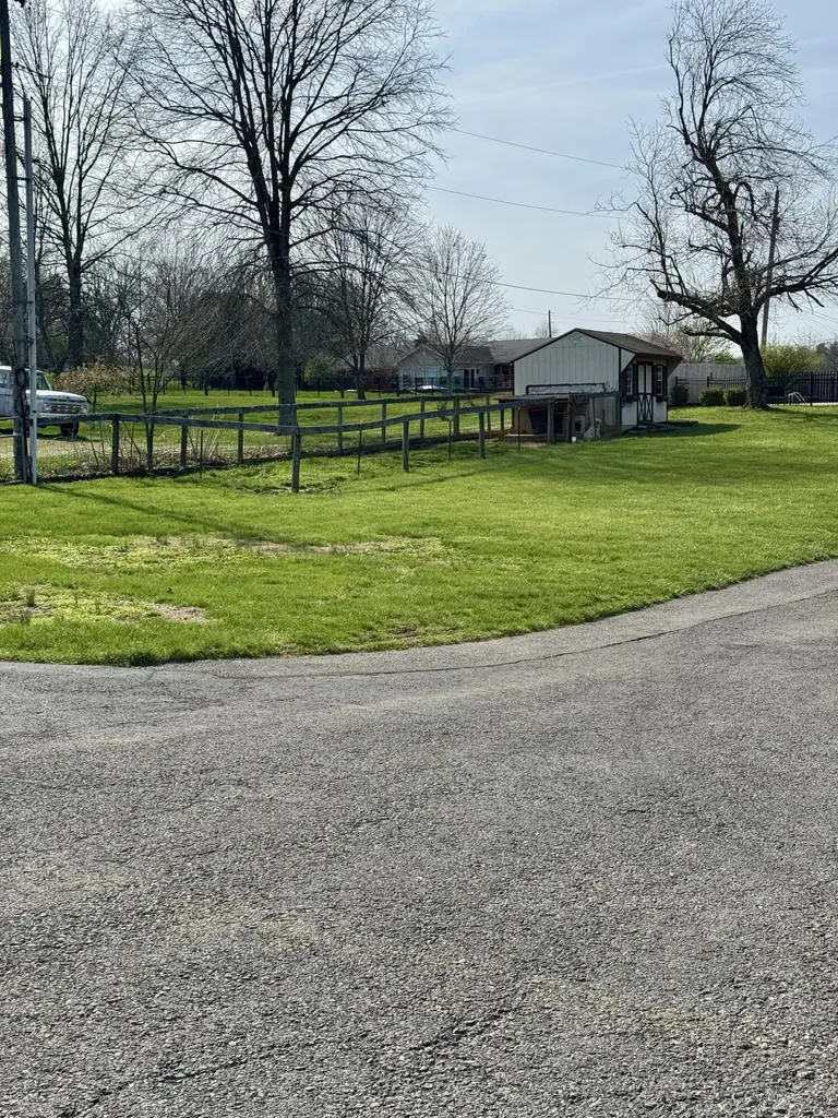 1538 Groggins Ferry Road Nicholasville KY 40356