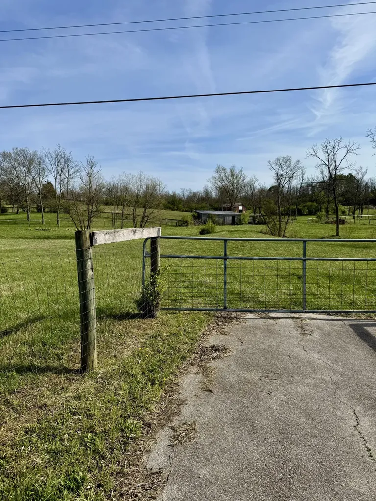 1538 Groggins Ferry Road Nicholasville KY 40356