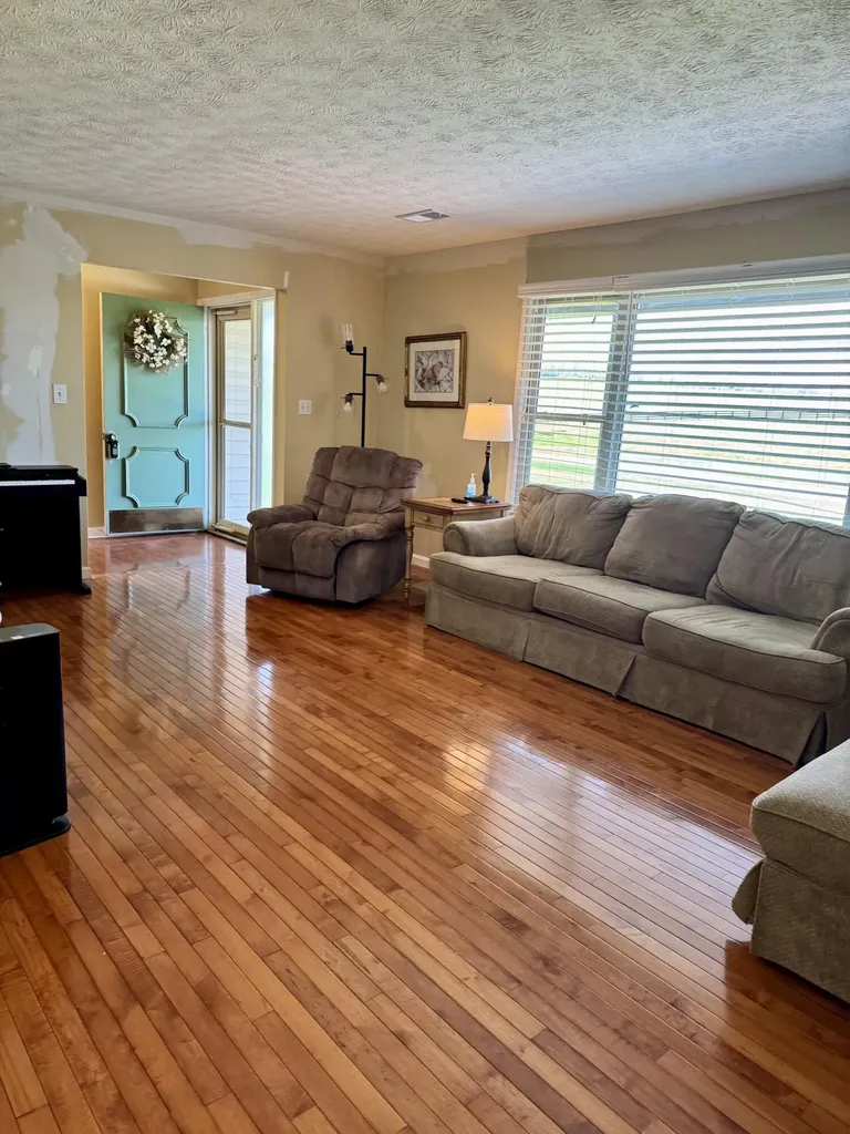 1538 Groggins Ferry Road Nicholasville KY 40356