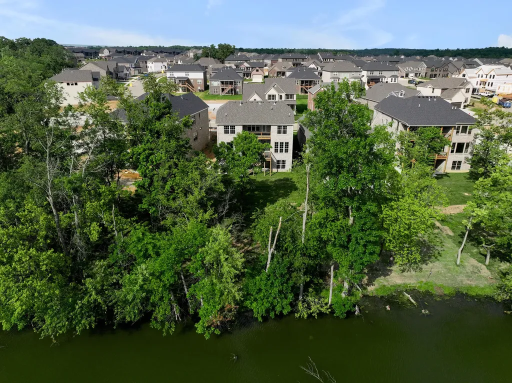 753 Shady Cove Lexington KY 40515