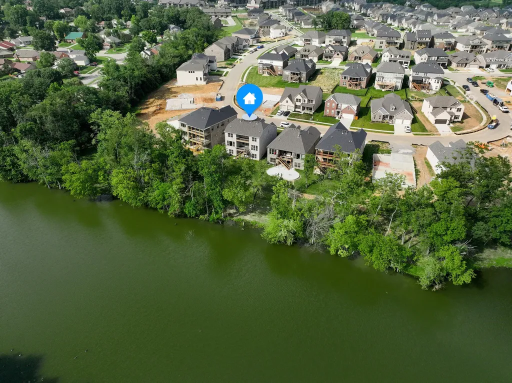 753 Shady Cove Lexington KY 40515