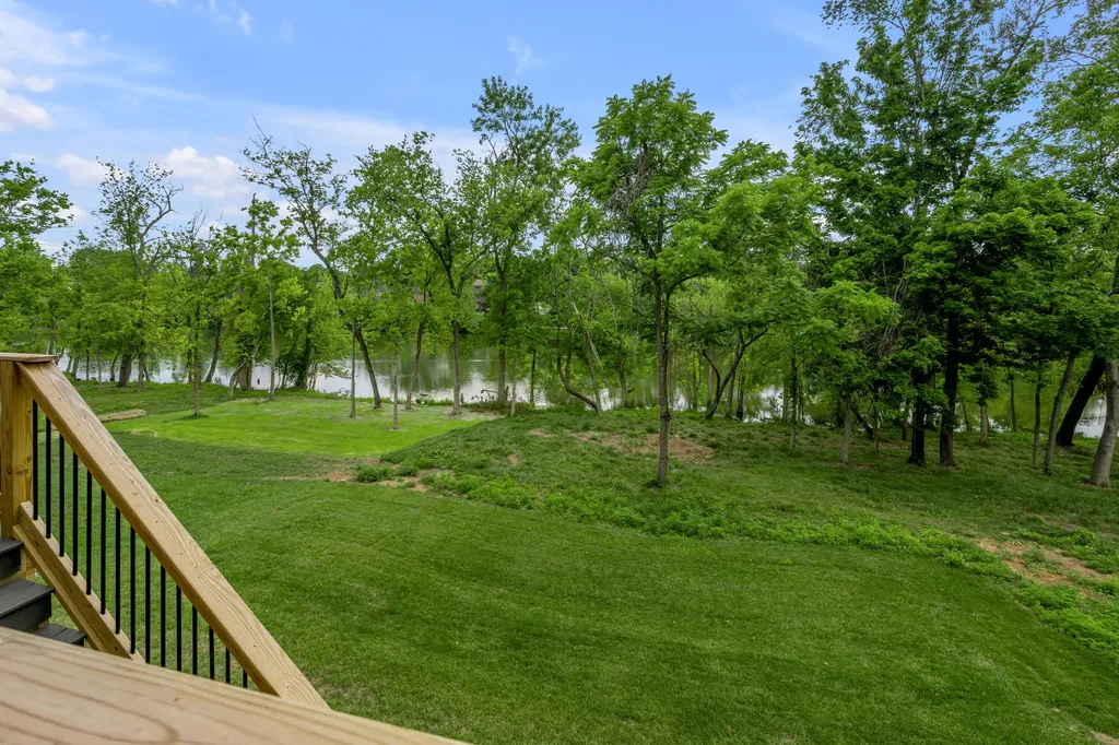 753 Shady Cove Lexington KY 40515