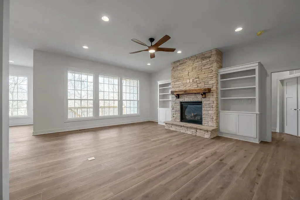 753 Shady Cove Lexington KY 40515
