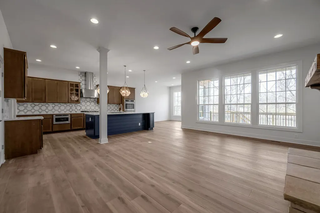 753 Shady Cove Lexington KY 40515