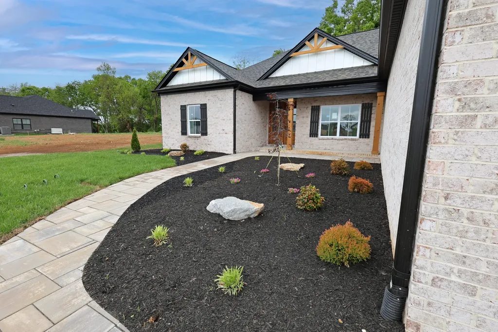 213 Wiley Way Nicholasville KY 40356