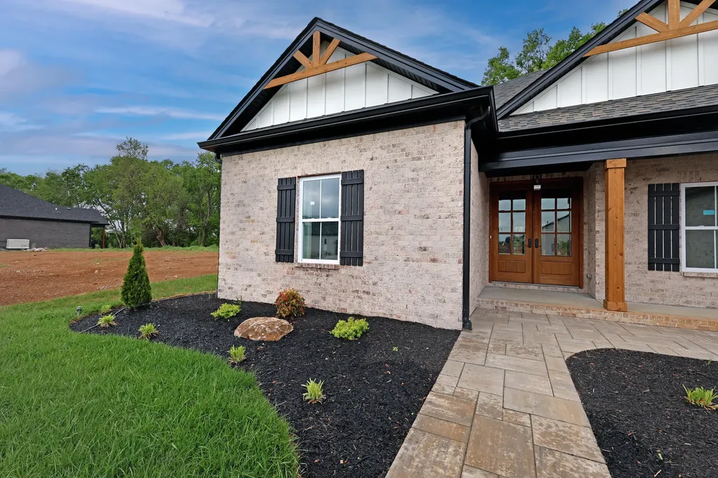 213 Wiley Way Nicholasville KY 40356