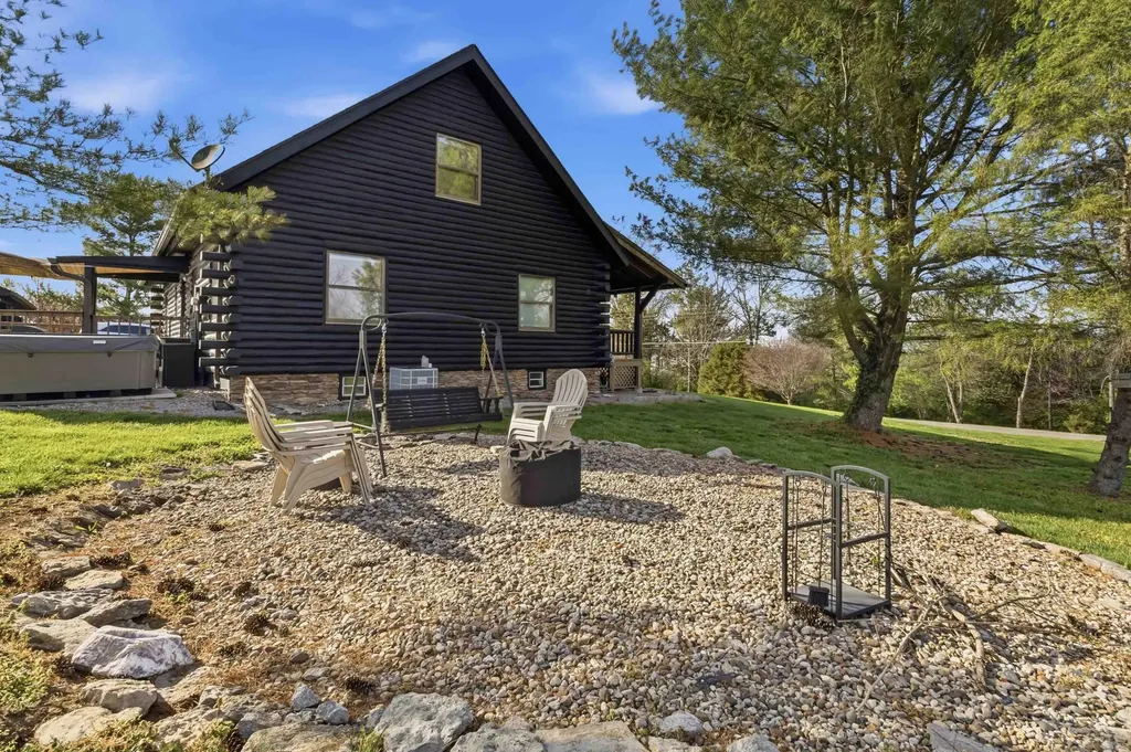 203 Winterhawk Lane Danville KY 40422
