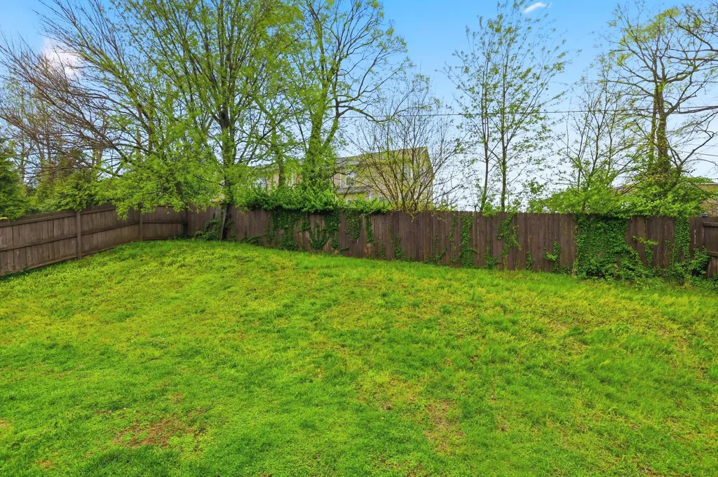 2405 Fieldrush Road Lexington KY 40511
