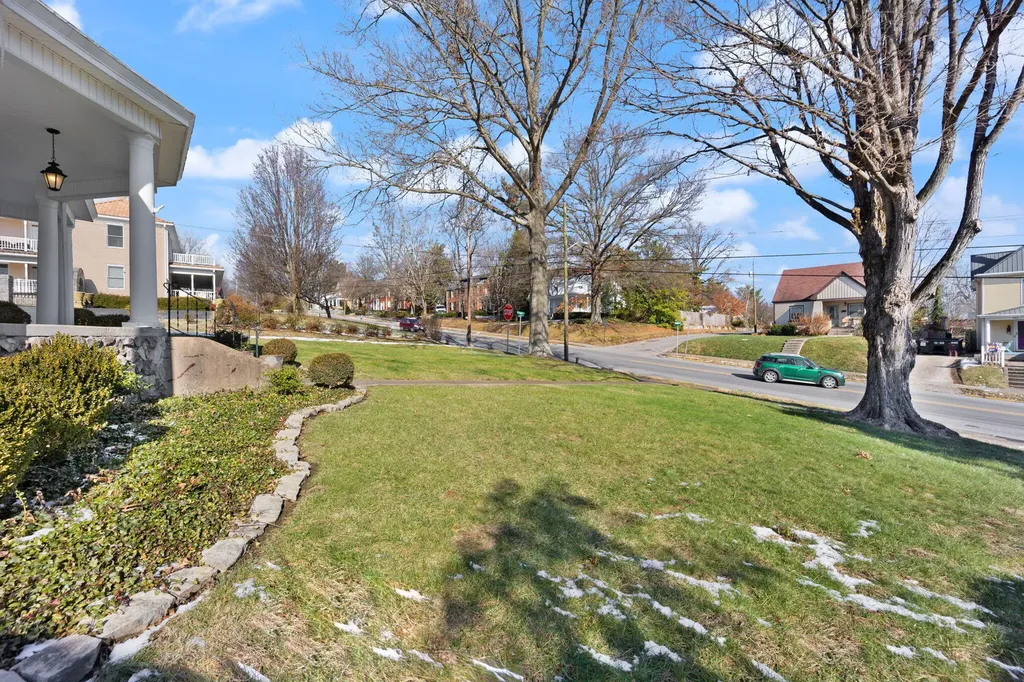 406 N Main Street Somerset KY 42501