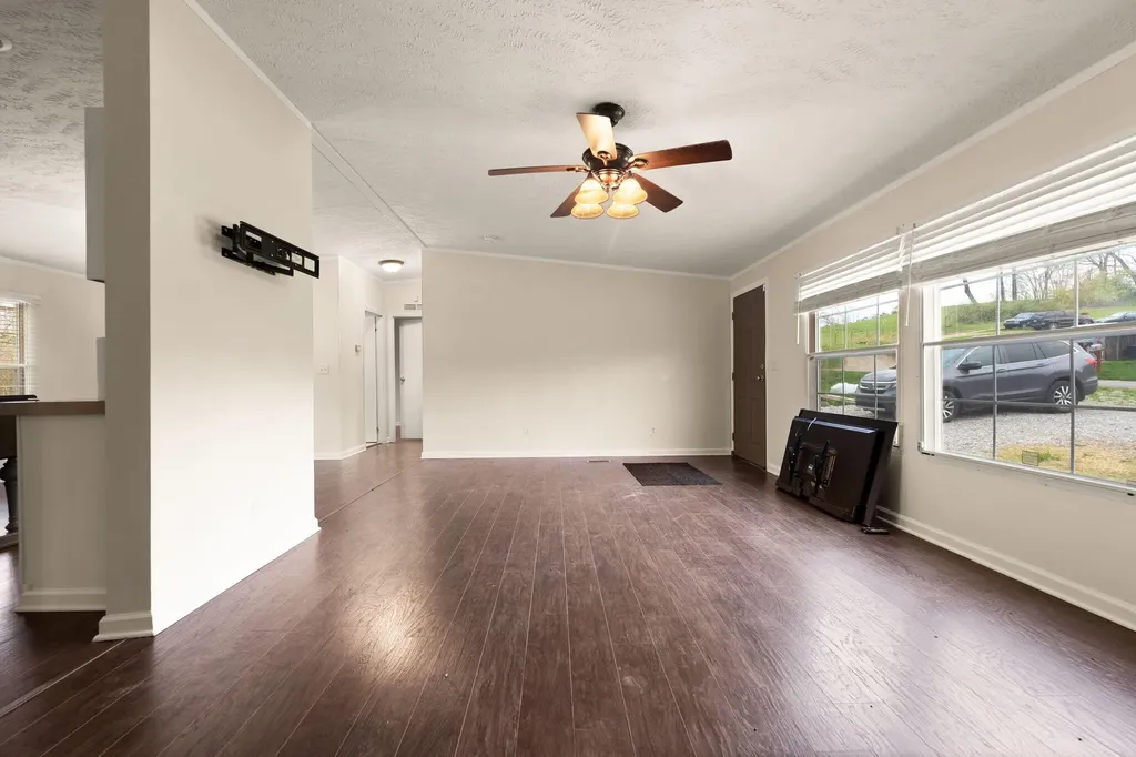 179 Clifton Lane Mckee KY 40447
