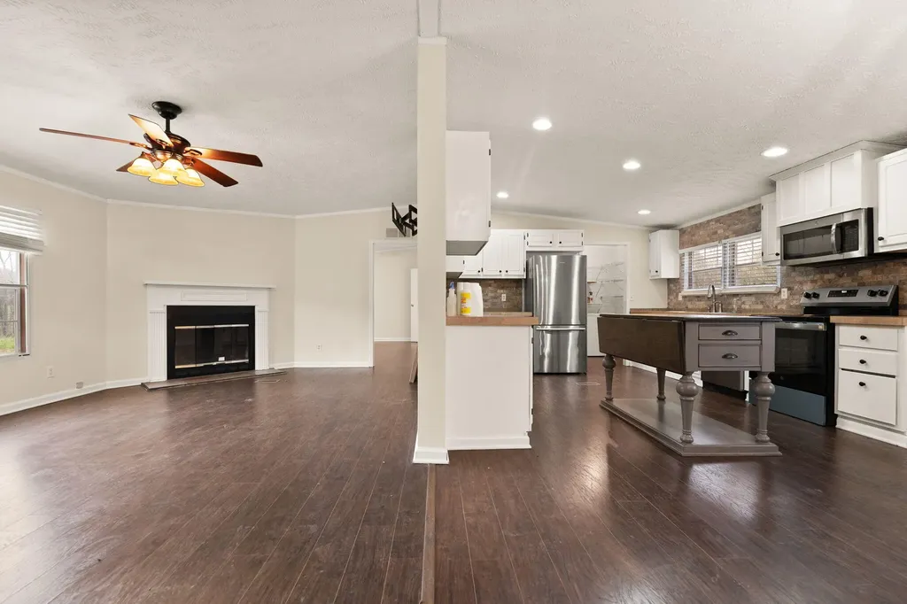 179 Clifton Lane Mckee KY 40447