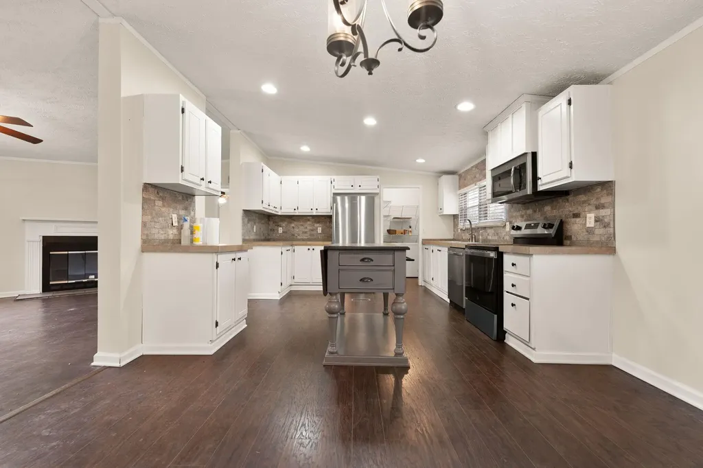179 Clifton Lane Mckee KY 40447