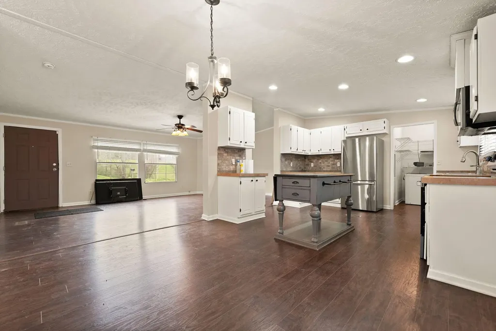 179 Clifton Lane Mckee KY 40447