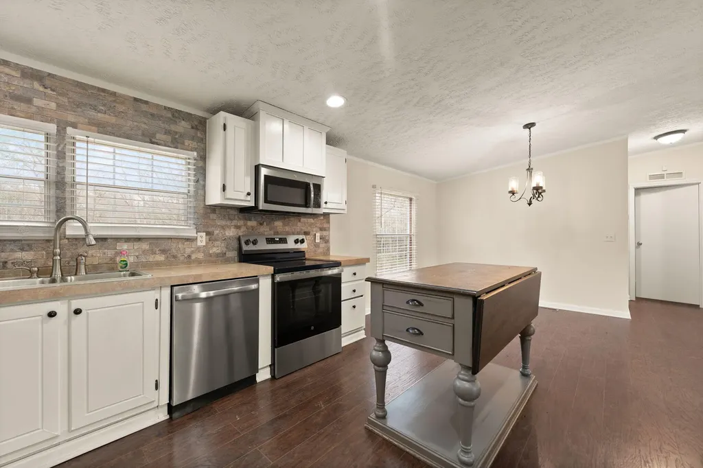 179 Clifton Lane Mckee KY 40447