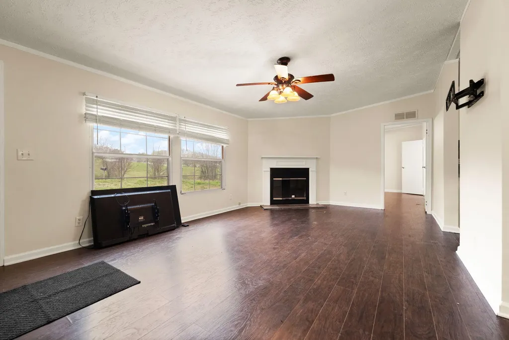 179 Clifton Lane Mckee KY 40447
