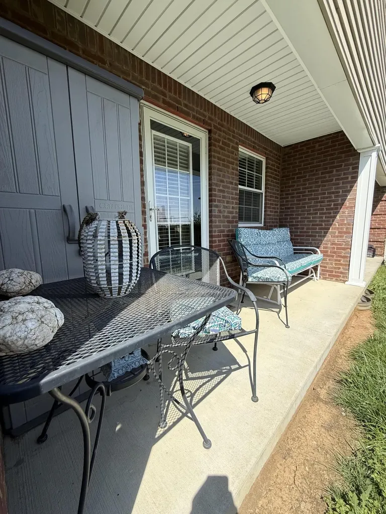 112 Leonardwood Drive Frankfort KY 40601