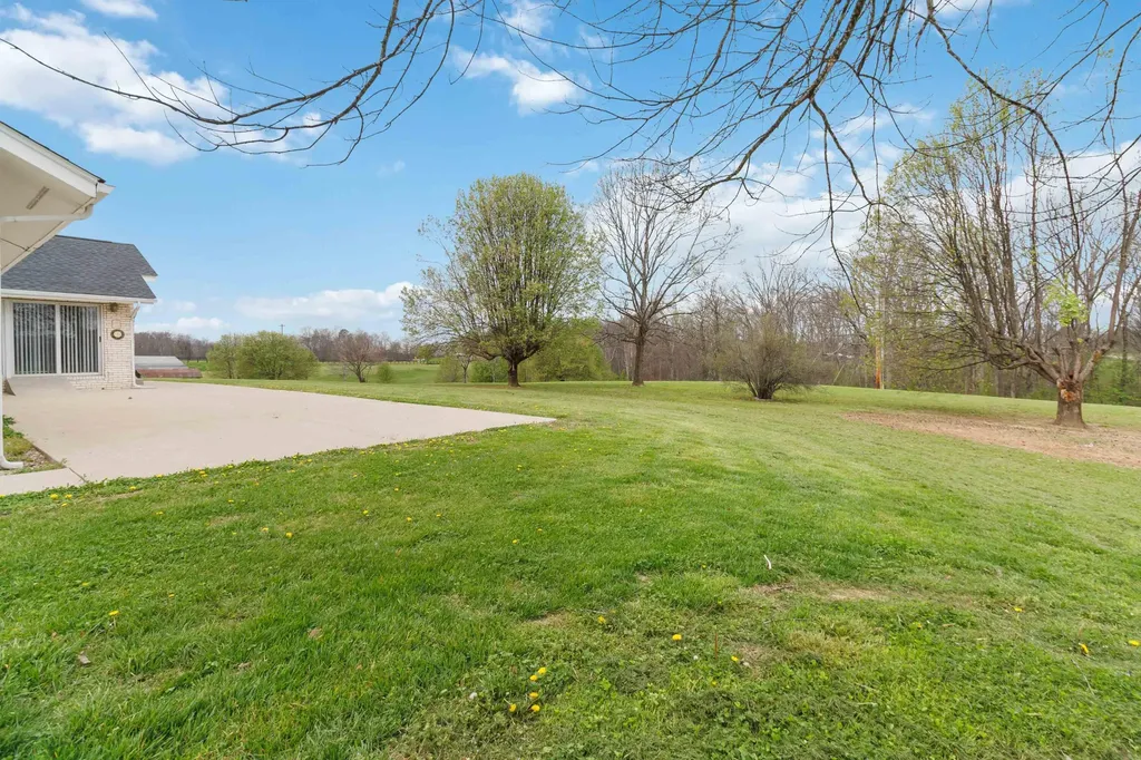 2056 W Laurel Road London KY 40741