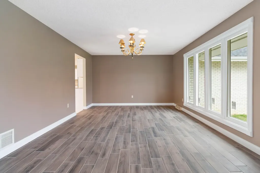 2056 W Laurel Road London KY 40741