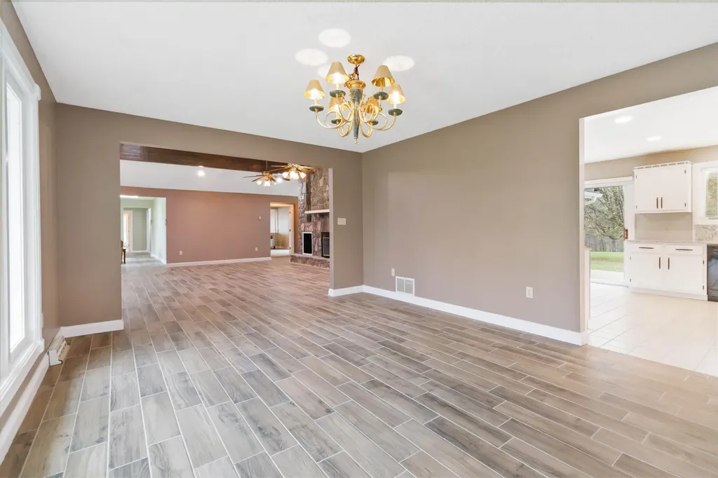 2056 W Laurel Road London KY 40741