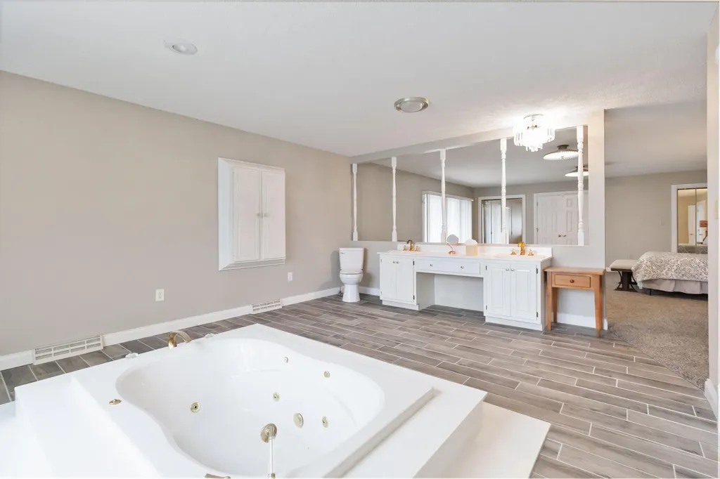 2056 W Laurel Road London KY 40741