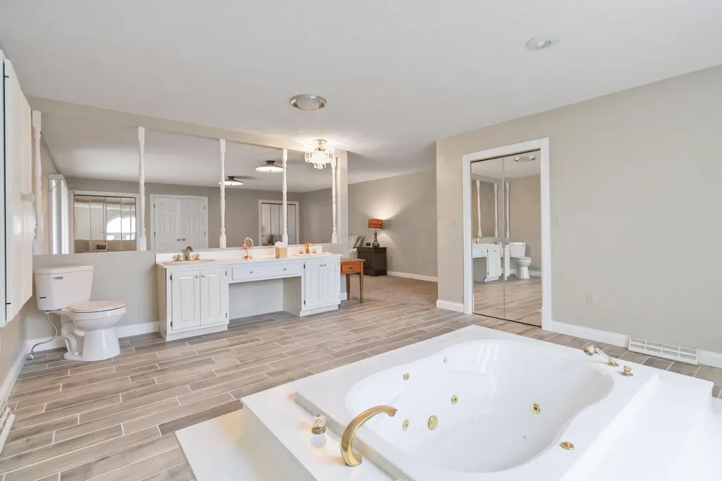 2056 W Laurel Road London KY 40741