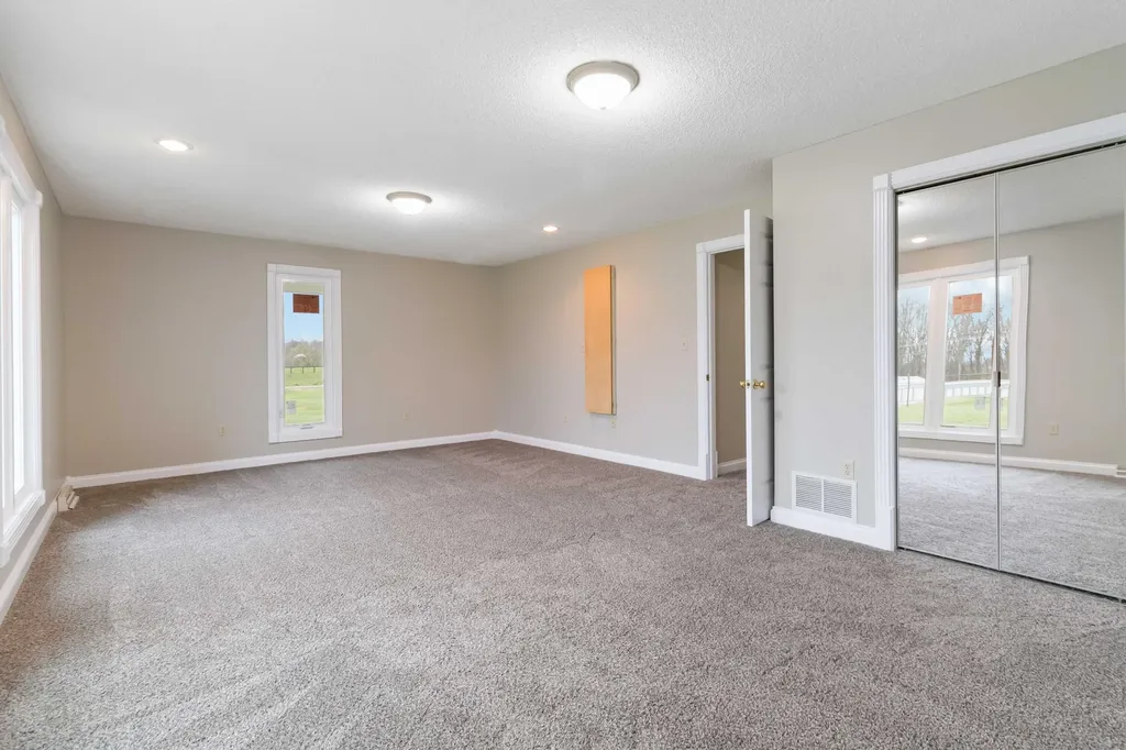 2056 W Laurel Road London KY 40741