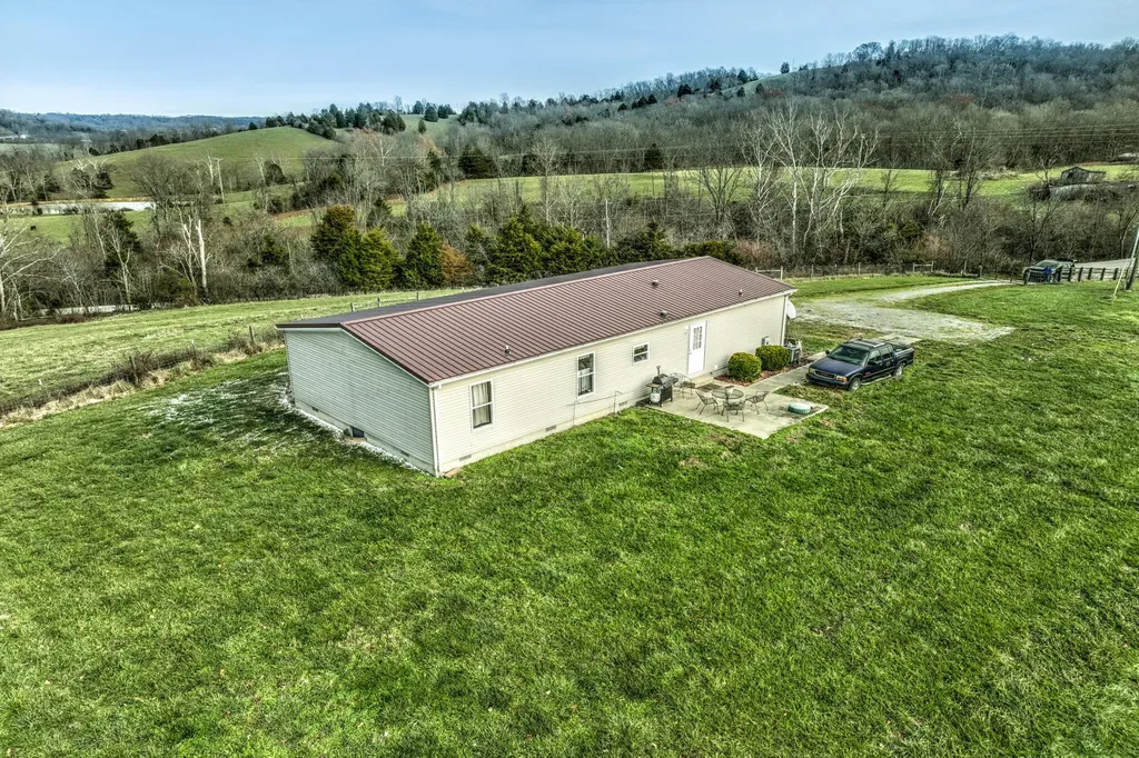 385 Mosby Creek Road Sparta KY 41086