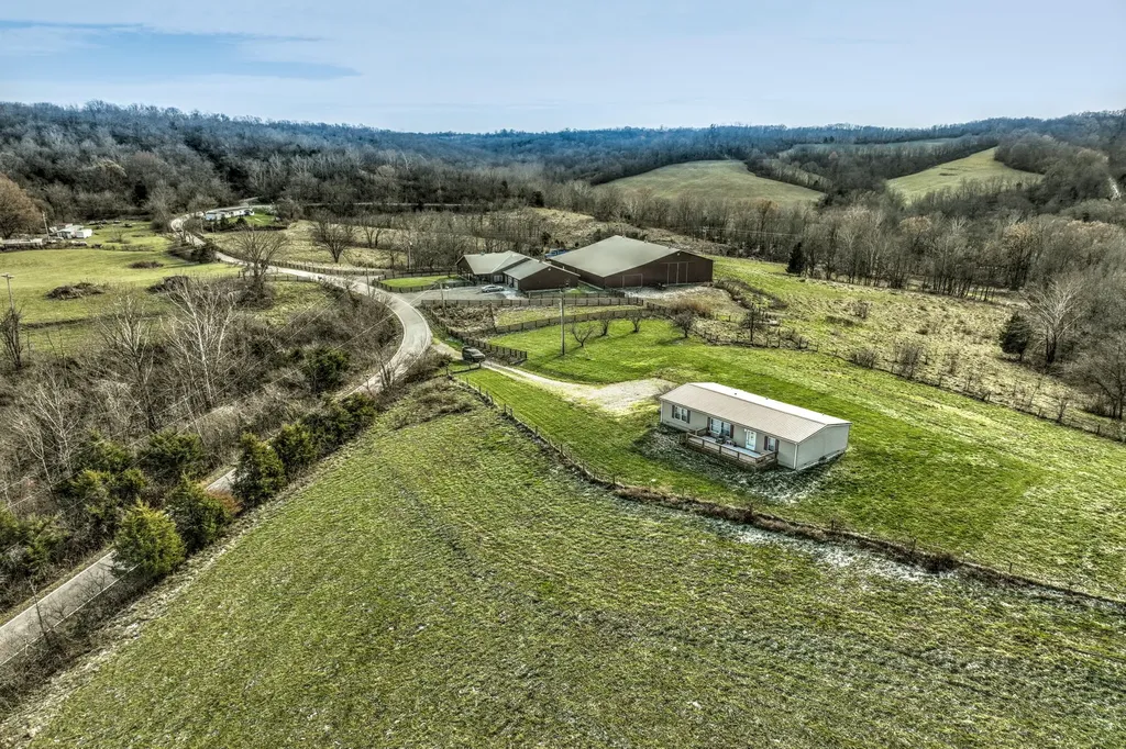 385 Mosby Creek Road Sparta KY 41086
