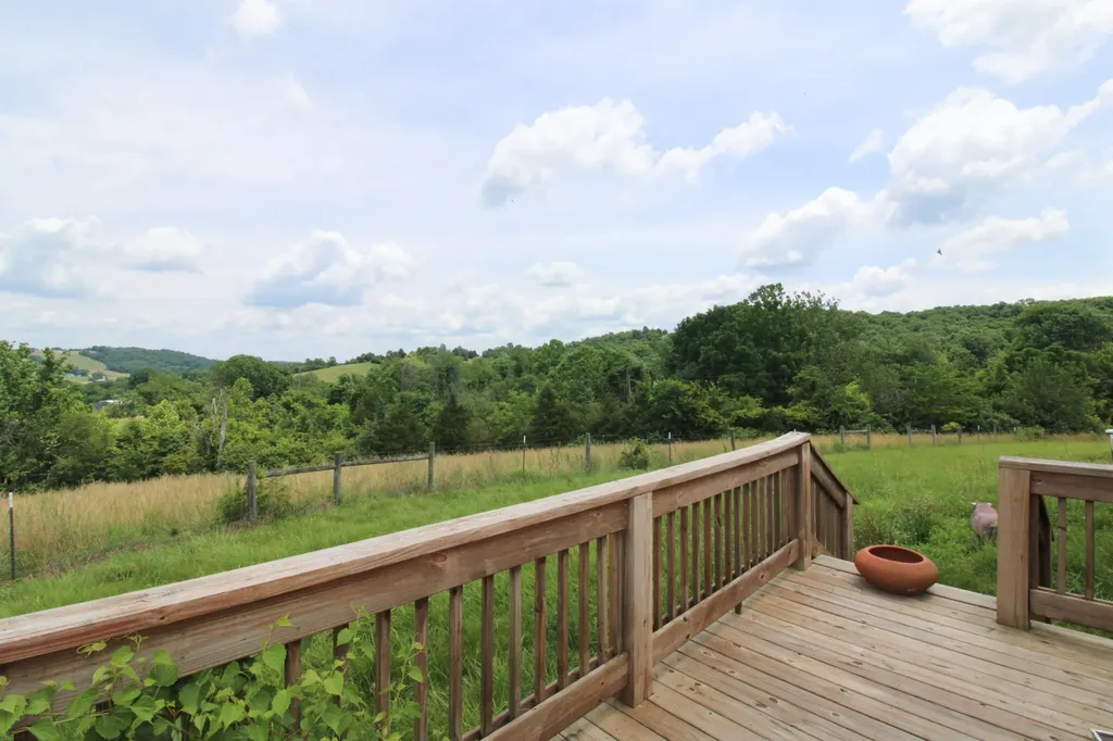 385 Mosby Creek Road Sparta KY 41086