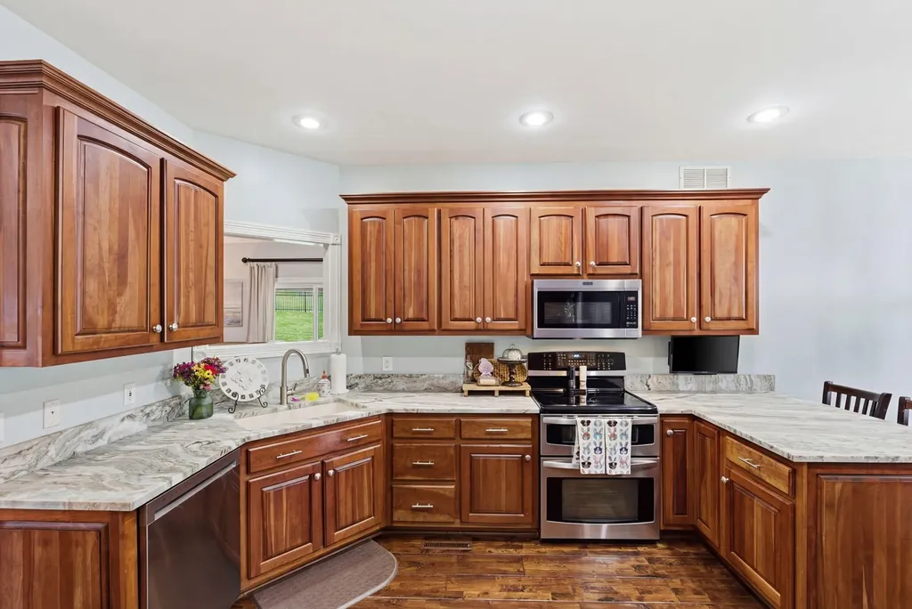 911 Wheatfield Road Harrodsburg KY 40330