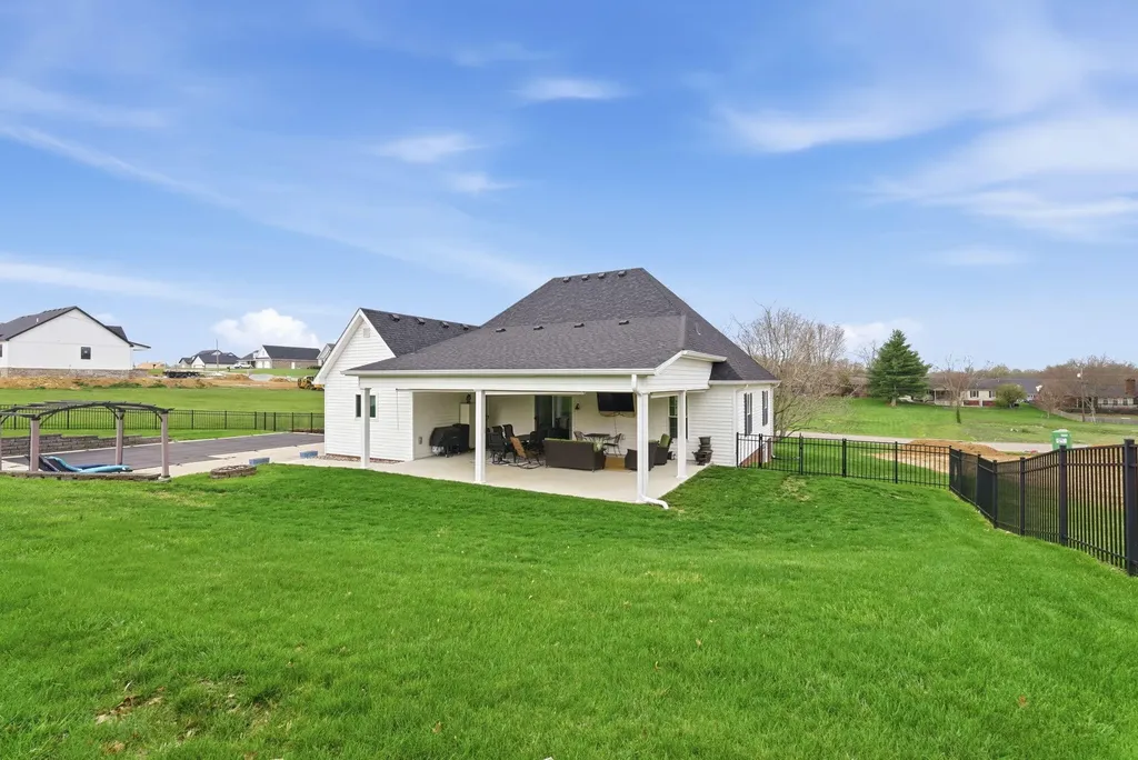 911 Wheatfield Road Harrodsburg KY 40330