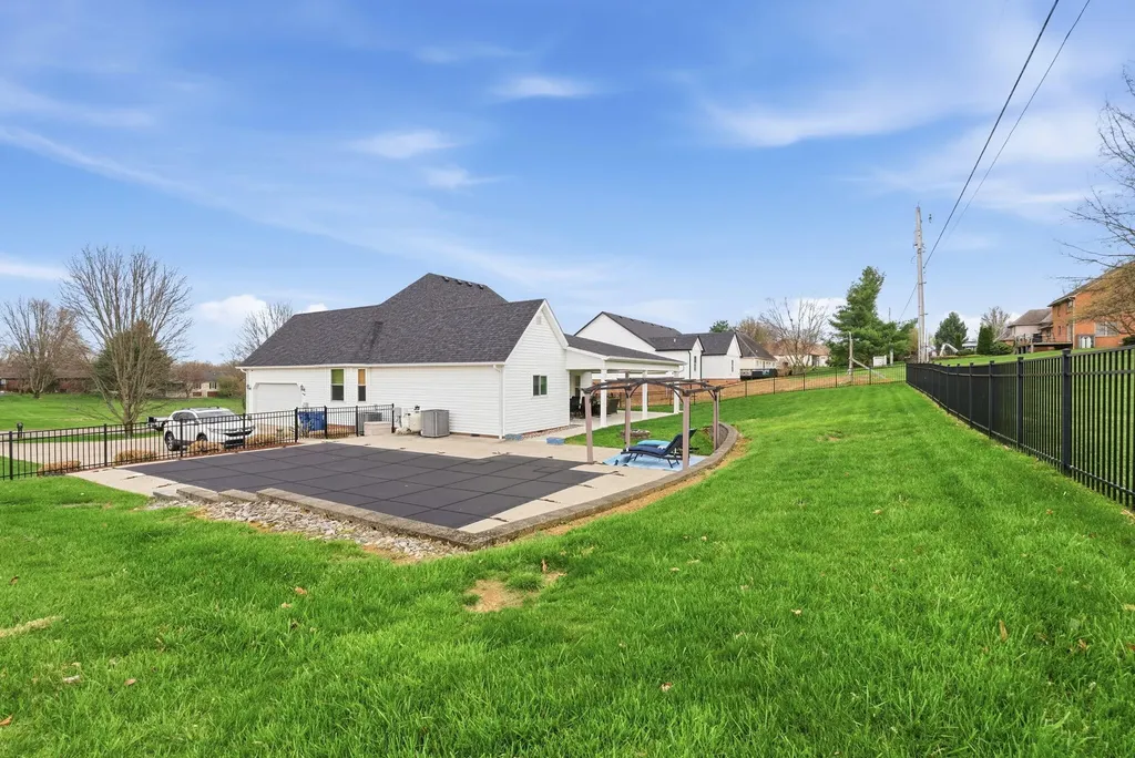 911 Wheatfield Road Harrodsburg KY 40330