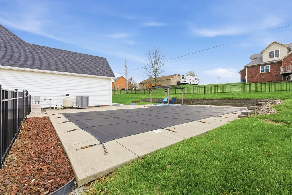 911 Wheatfield Road Harrodsburg KY 40330