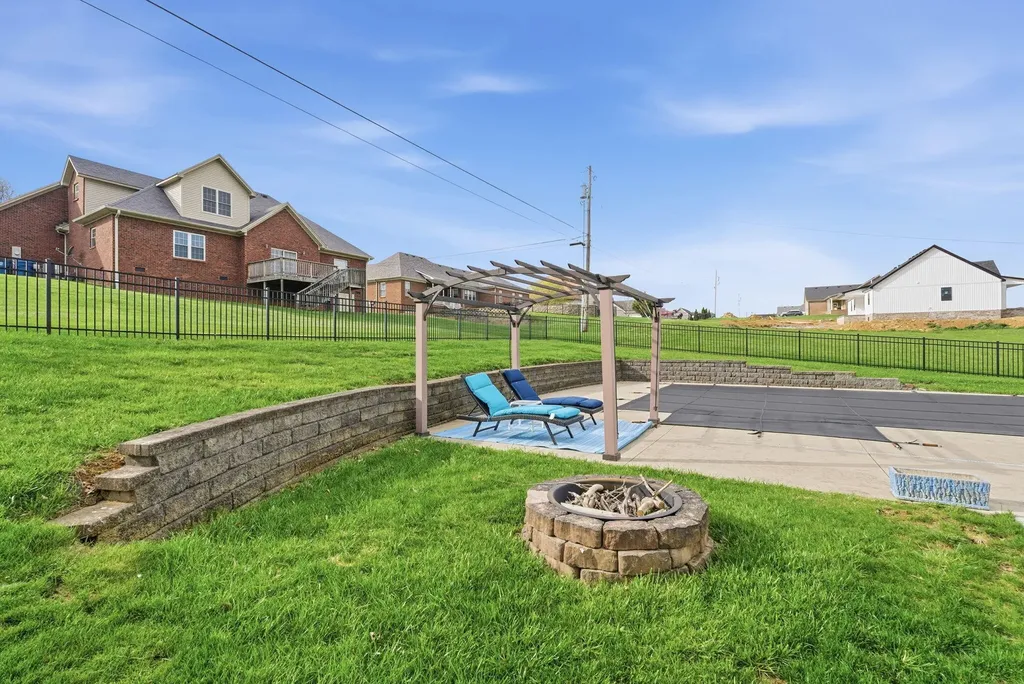 911 Wheatfield Road Harrodsburg KY 40330