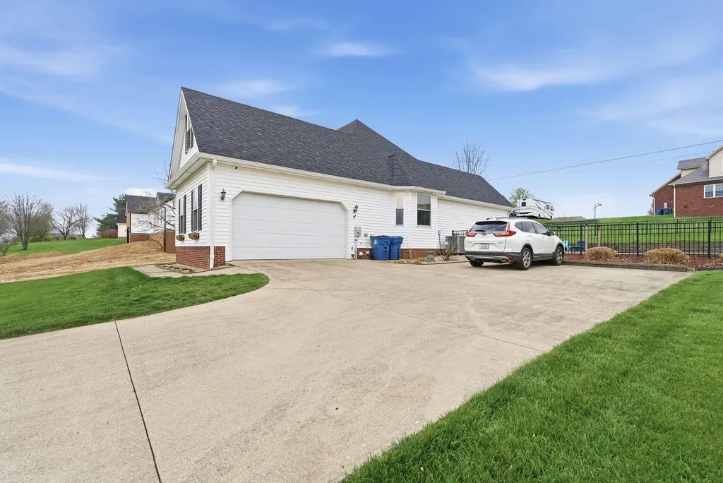 911 Wheatfield Road Harrodsburg KY 40330