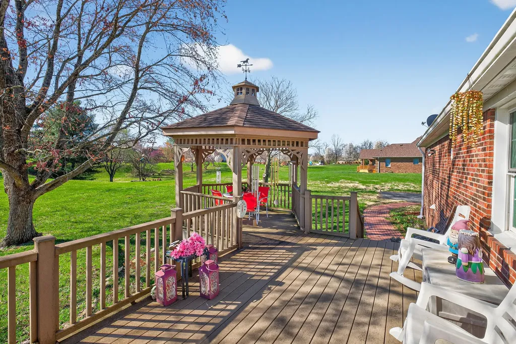 154 Old Bridge Road Danville KY 40422