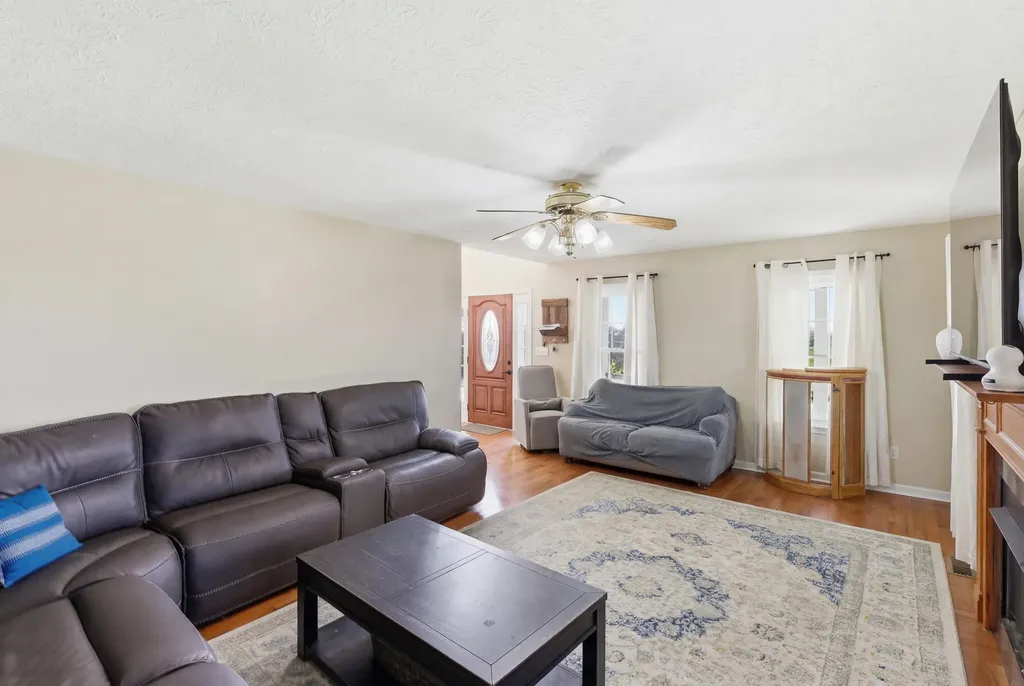 2259 Jacks Creek Road Richmond KY 40475