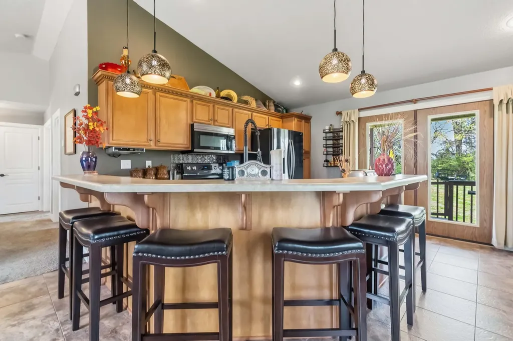 290 Twin Rivers Circle Bronston KY 42518