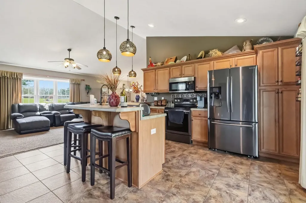 290 Twin Rivers Circle Bronston KY 42518