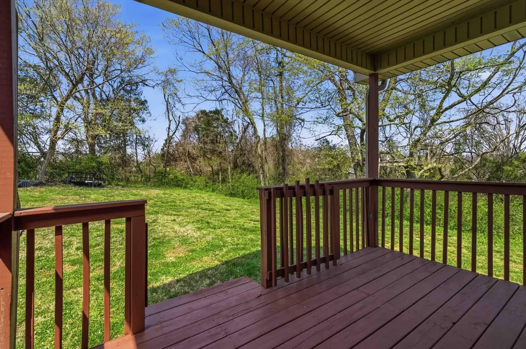 290 Twin Rivers Circle Bronston KY 42518